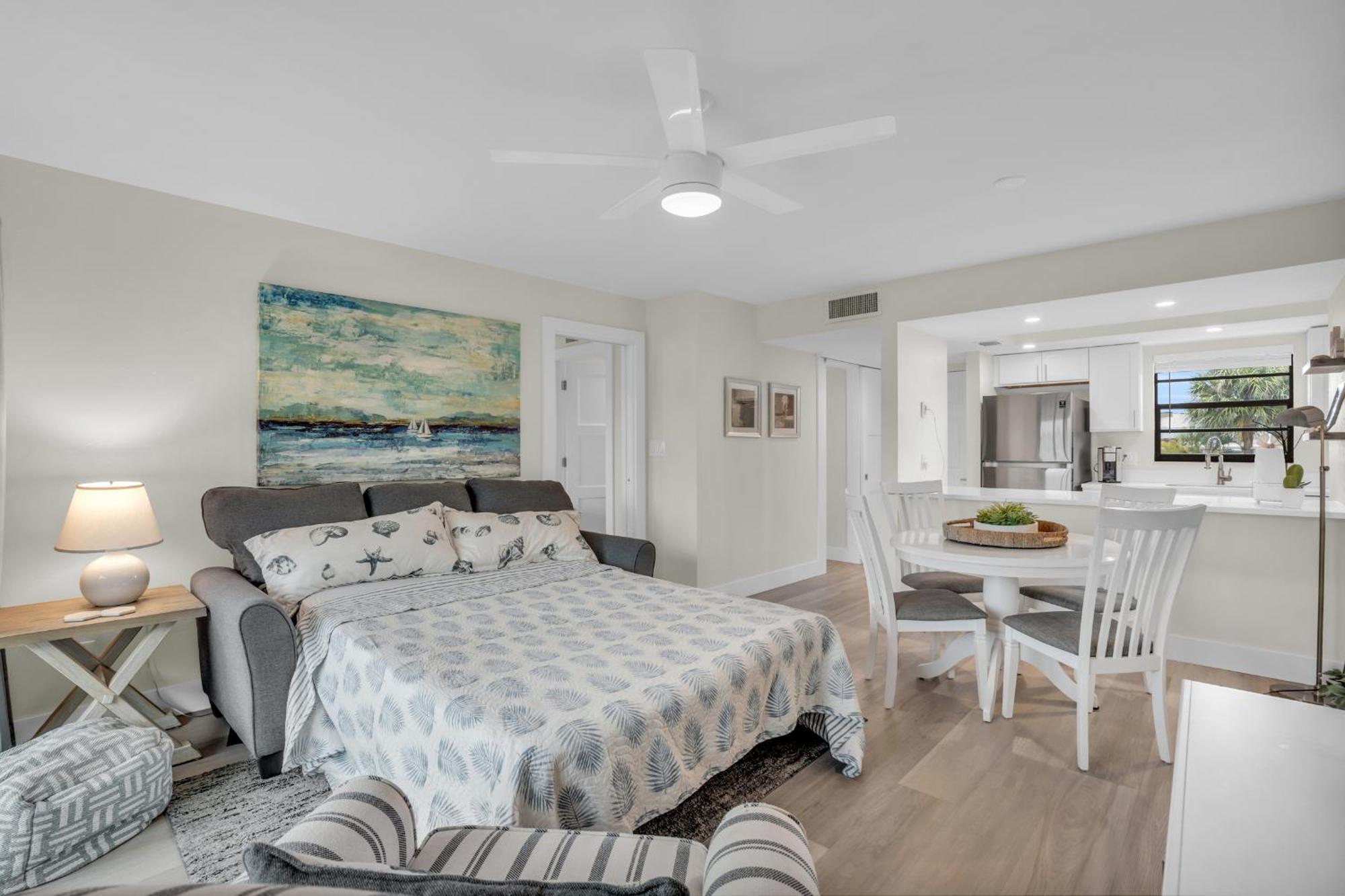 Park Shore Resort By Mike Z Rentals (Adults Only) North North Naples Eksteriør billede